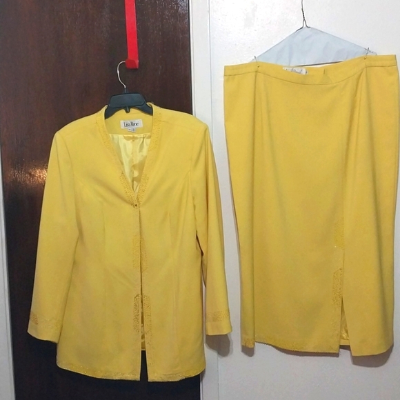 LISA RENE 2P suit size 18 - Picture 4 of 8
